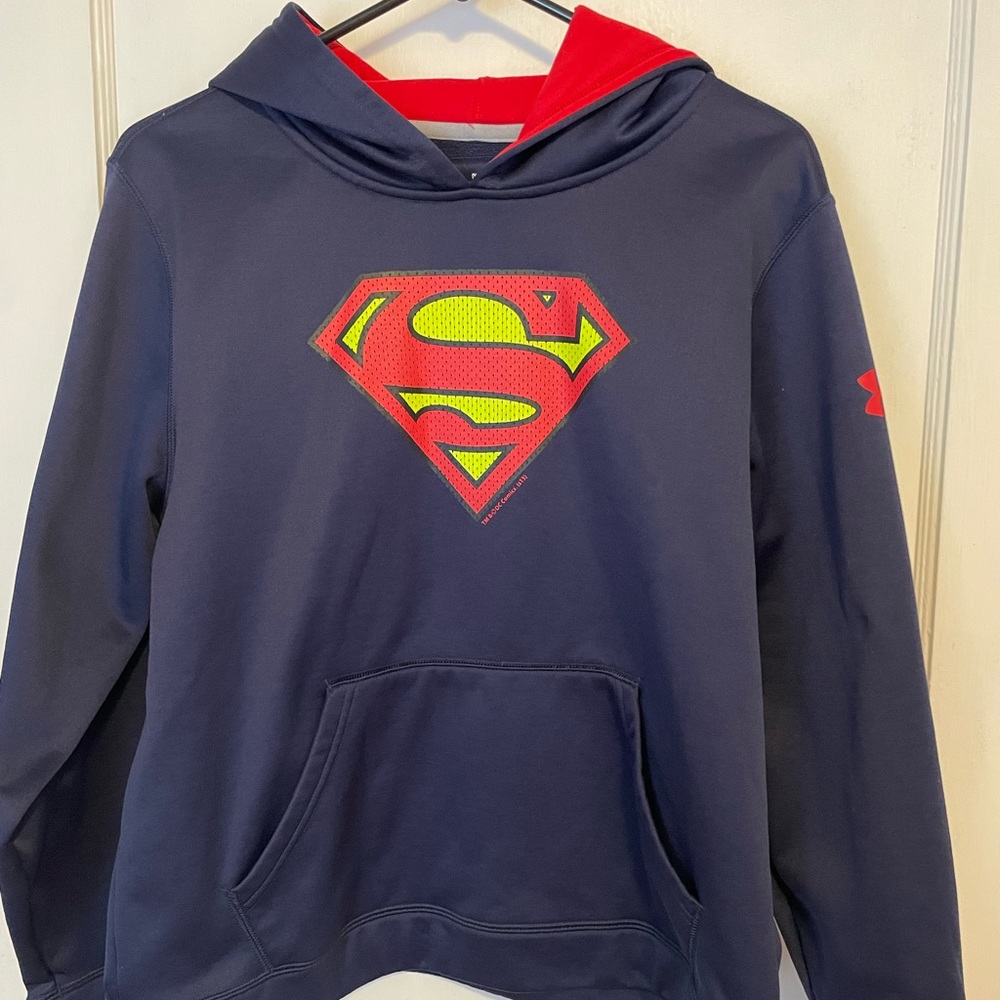 Boys Under Armour sweatshirt